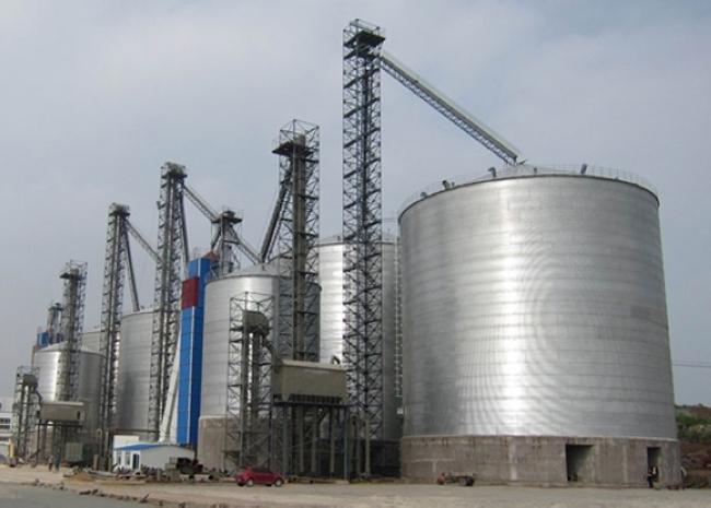 阳日镇大型钢板库构造参数及水泥储存质量